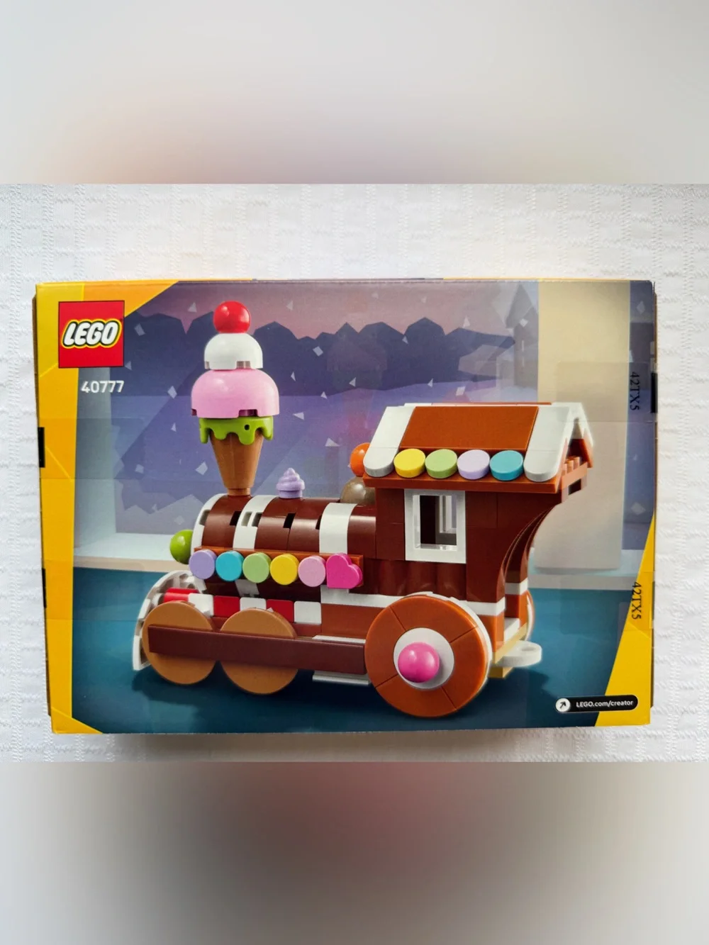 LEGO CREATOR 40777 NWT Celebration Series Gingerbread Train